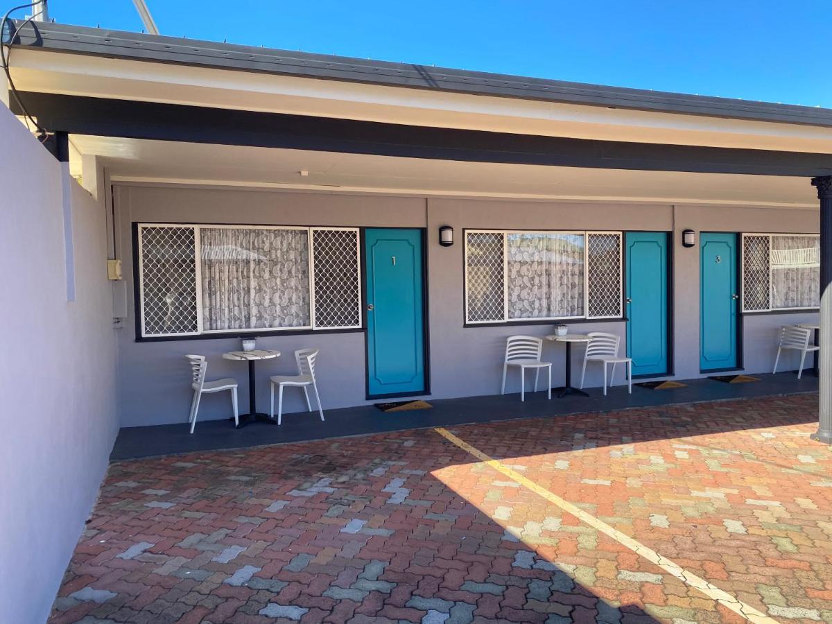 Hervey Bay Motel Экстерьер фото