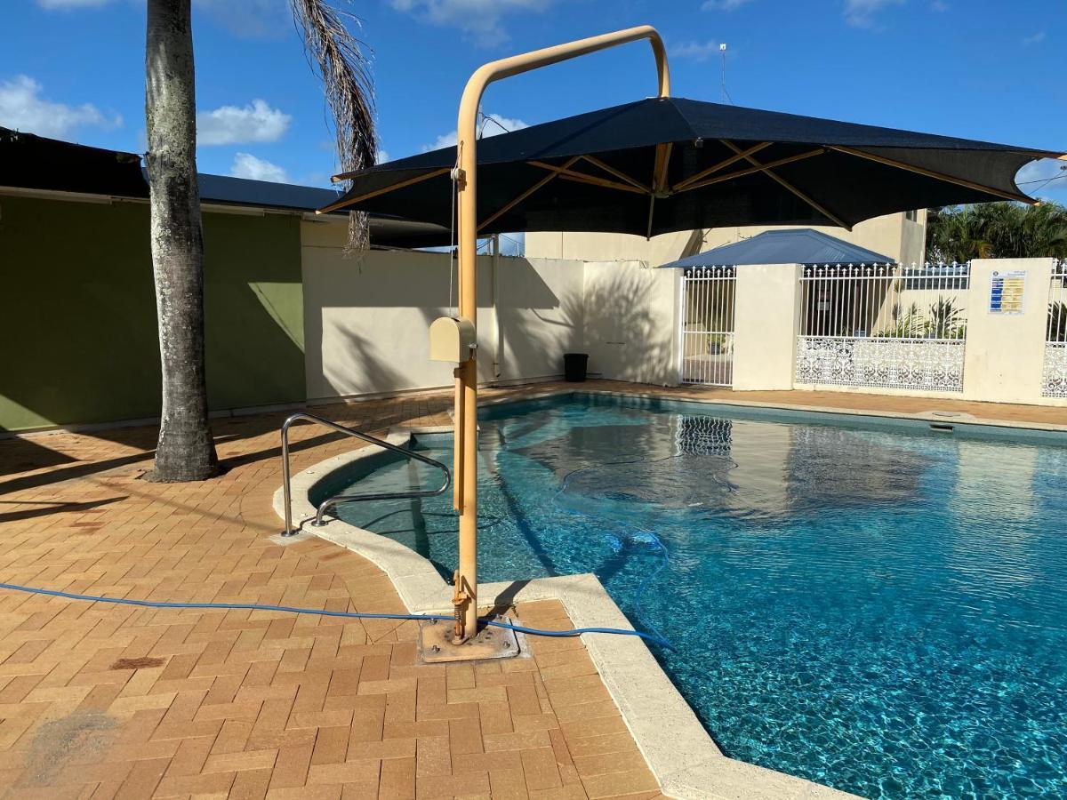 Hervey Bay Motel Экстерьер фото