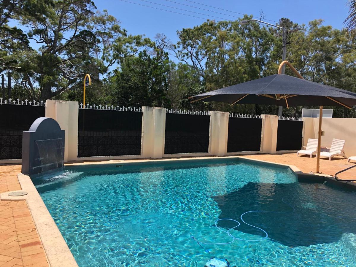Hervey Bay Motel Экстерьер фото