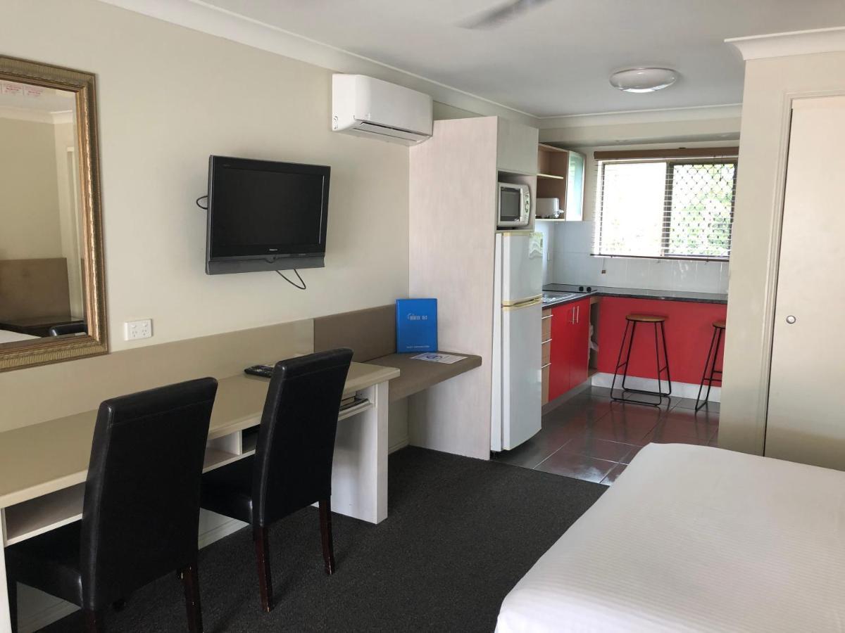 Hervey Bay Motel Экстерьер фото