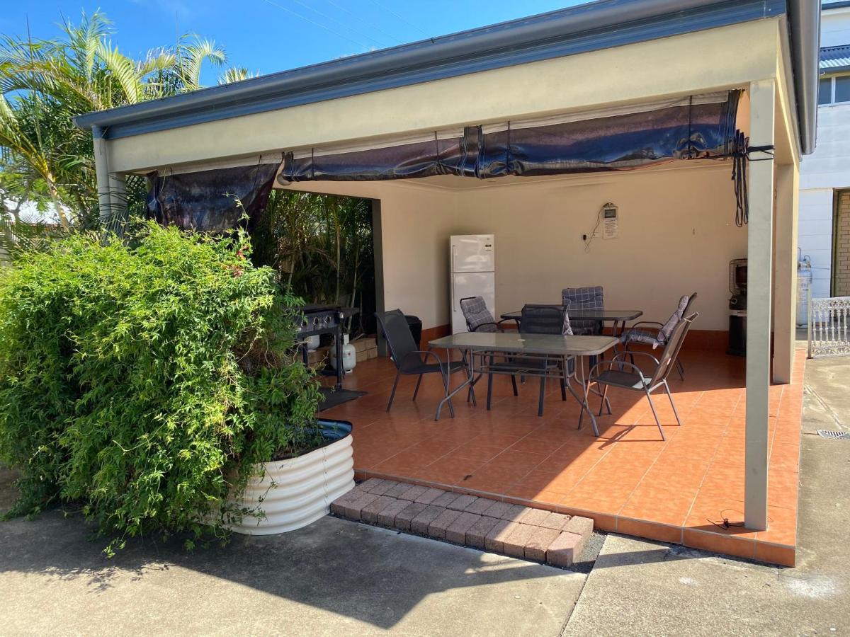 Hervey Bay Motel Экстерьер фото